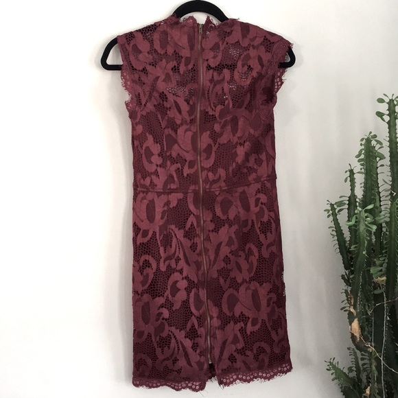 Lace overlay cocktail dress - Picture 4 of 7